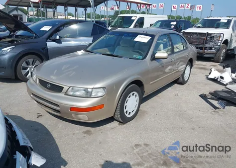 1996 Nissan Maxima Gle/Gxe/Se z USA, uszkodzony, nr VIN JN1CA21D4TM409657